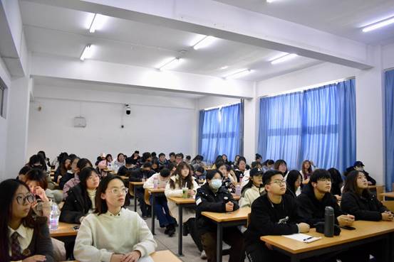 94D82A514593D82A8A90C7160A27B74A